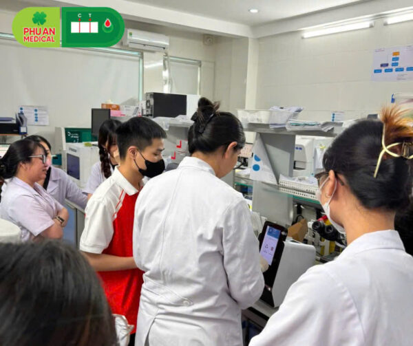 Nhân viên nhiệt tình, chú đáo quá ạ