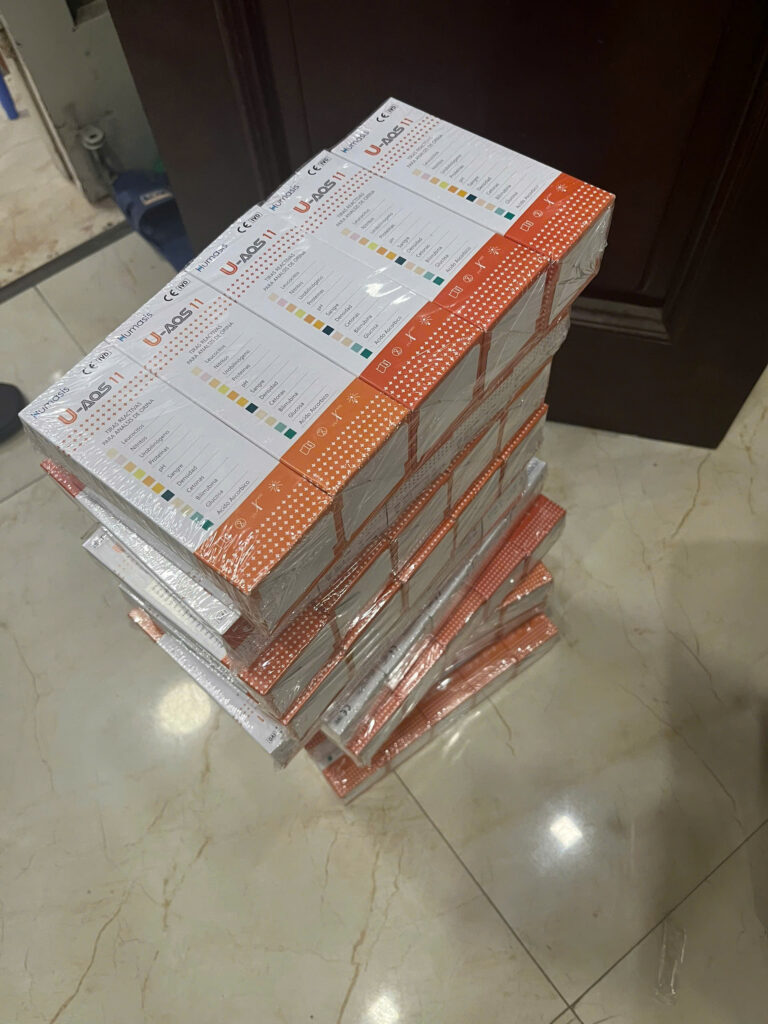 Que nước tiểu 11TS Humasis (U-AOS 11)